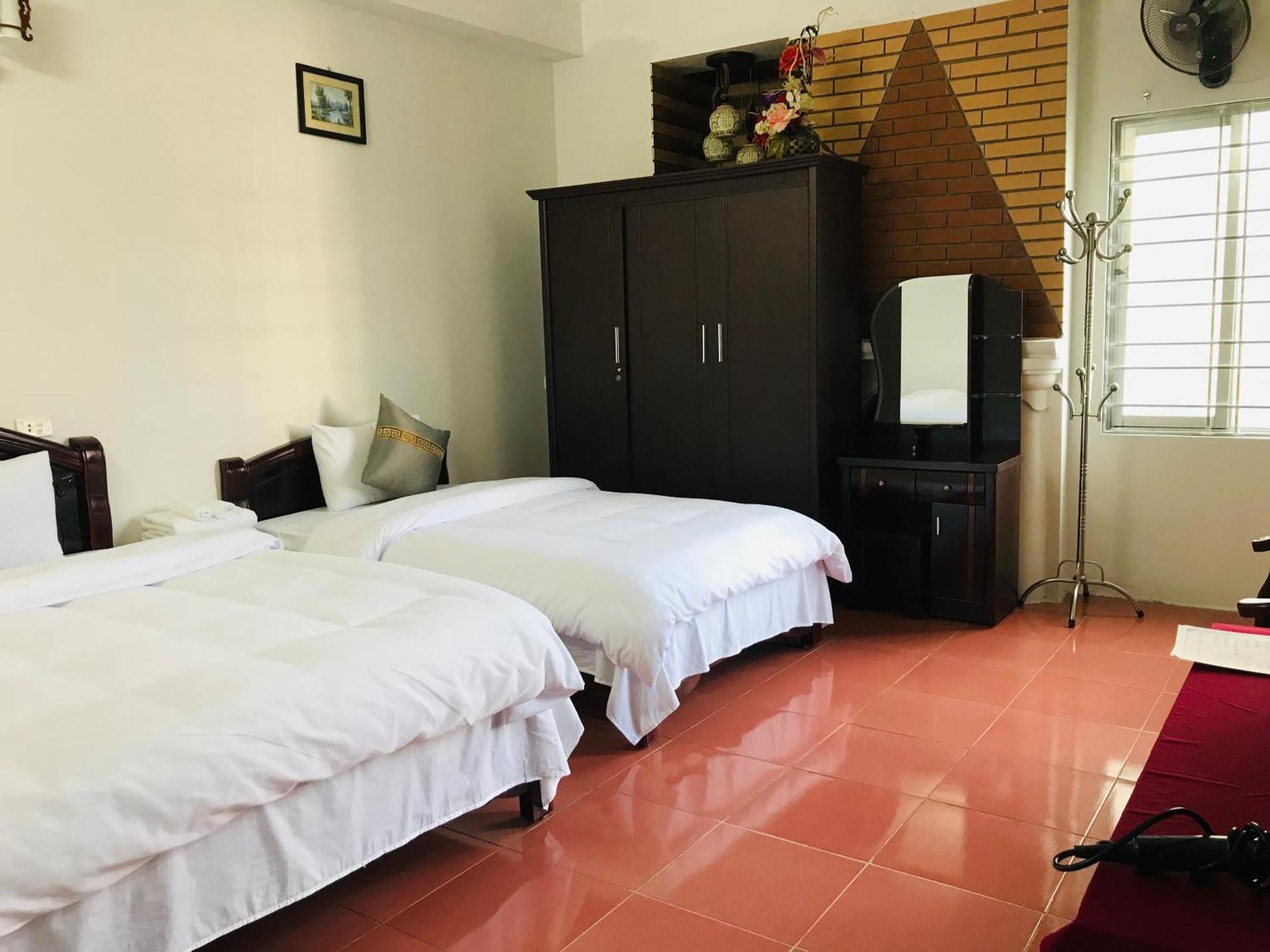 Anh Anh Hotel Бак Ха Екстериор снимка