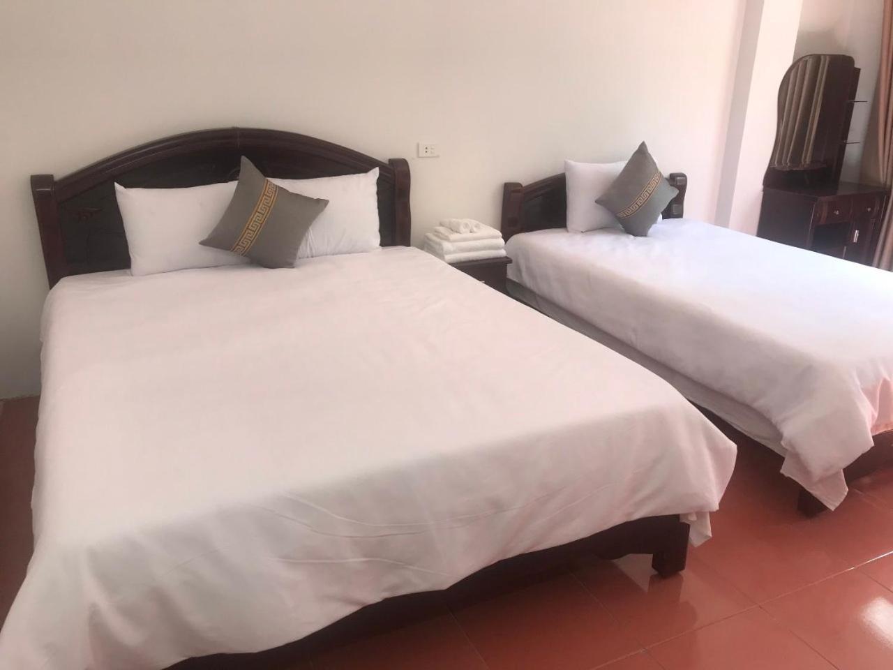 Anh Anh Hotel Бак Ха Екстериор снимка