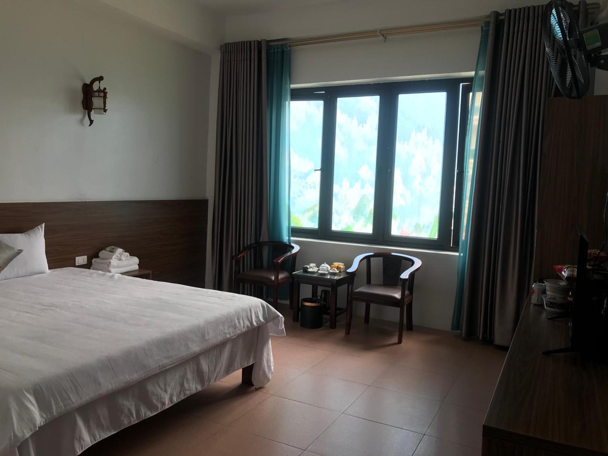 Anh Anh Hotel Бак Ха Екстериор снимка
