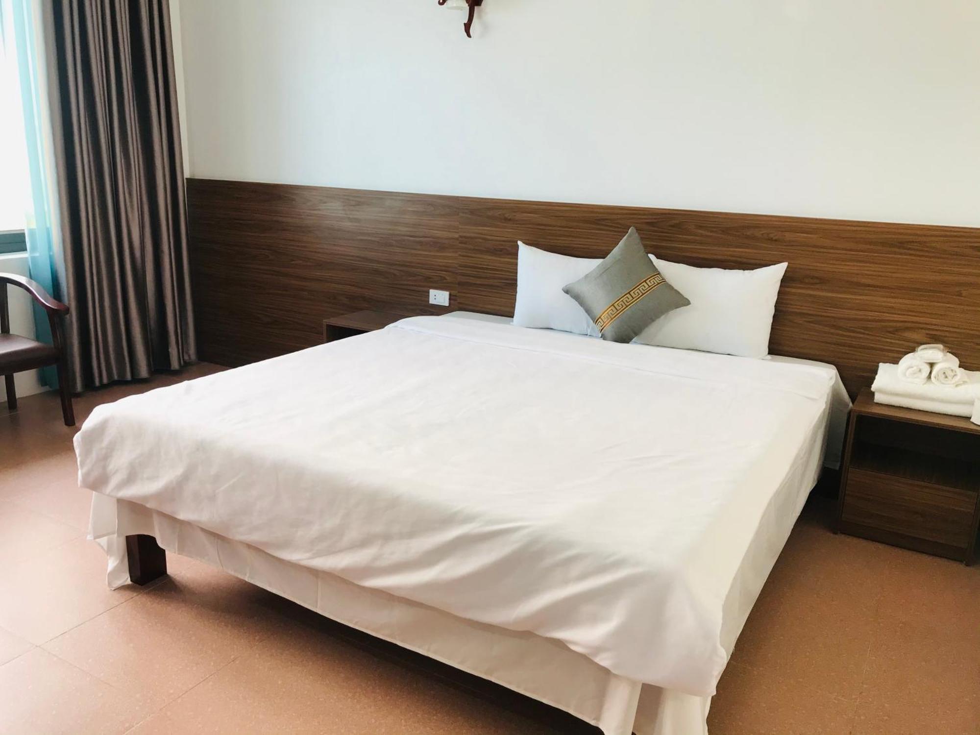 Anh Anh Hotel Бак Ха Екстериор снимка