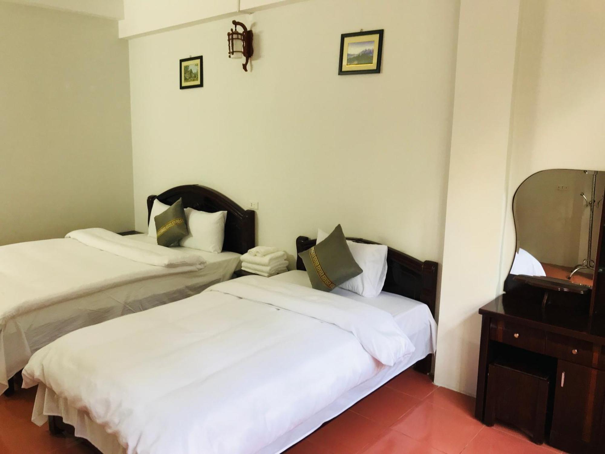 Anh Anh Hotel Бак Ха Екстериор снимка