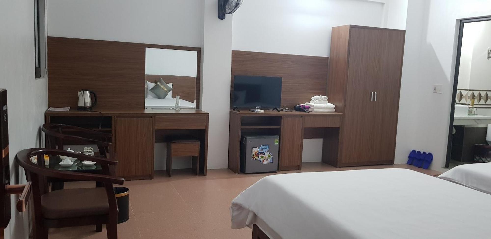 Anh Anh Hotel Бак Ха Екстериор снимка