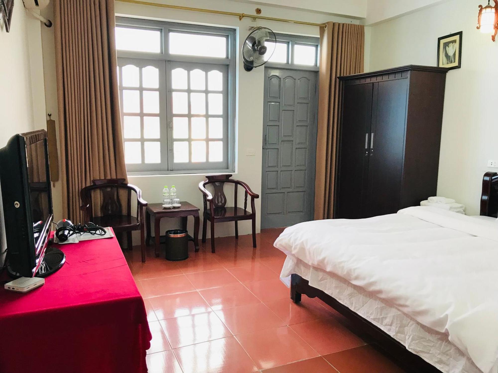 Anh Anh Hotel Бак Ха Екстериор снимка