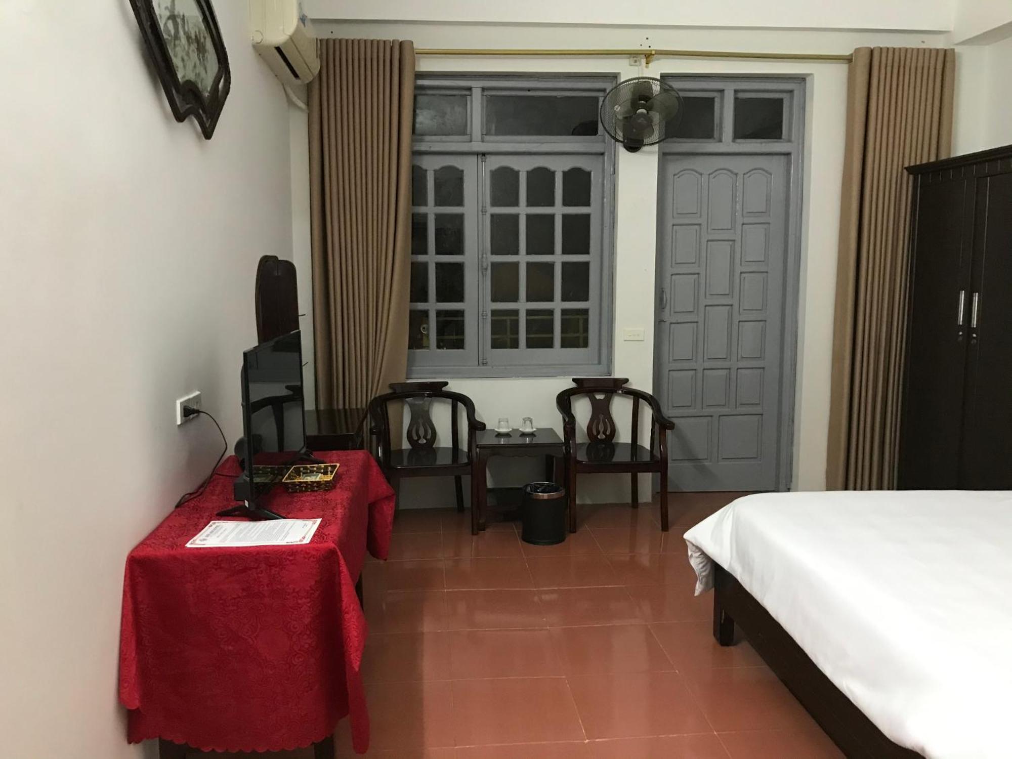 Anh Anh Hotel Бак Ха Екстериор снимка