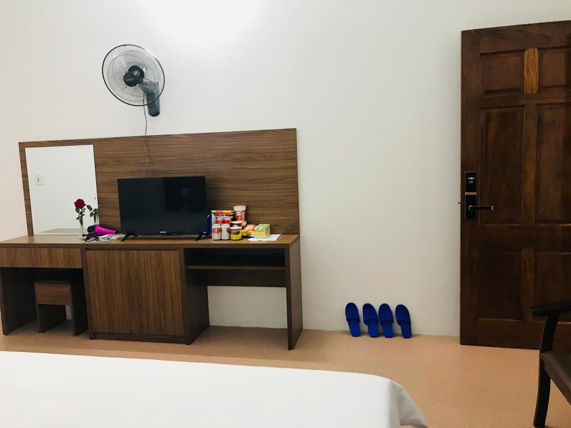 Anh Anh Hotel Бак Ха Екстериор снимка