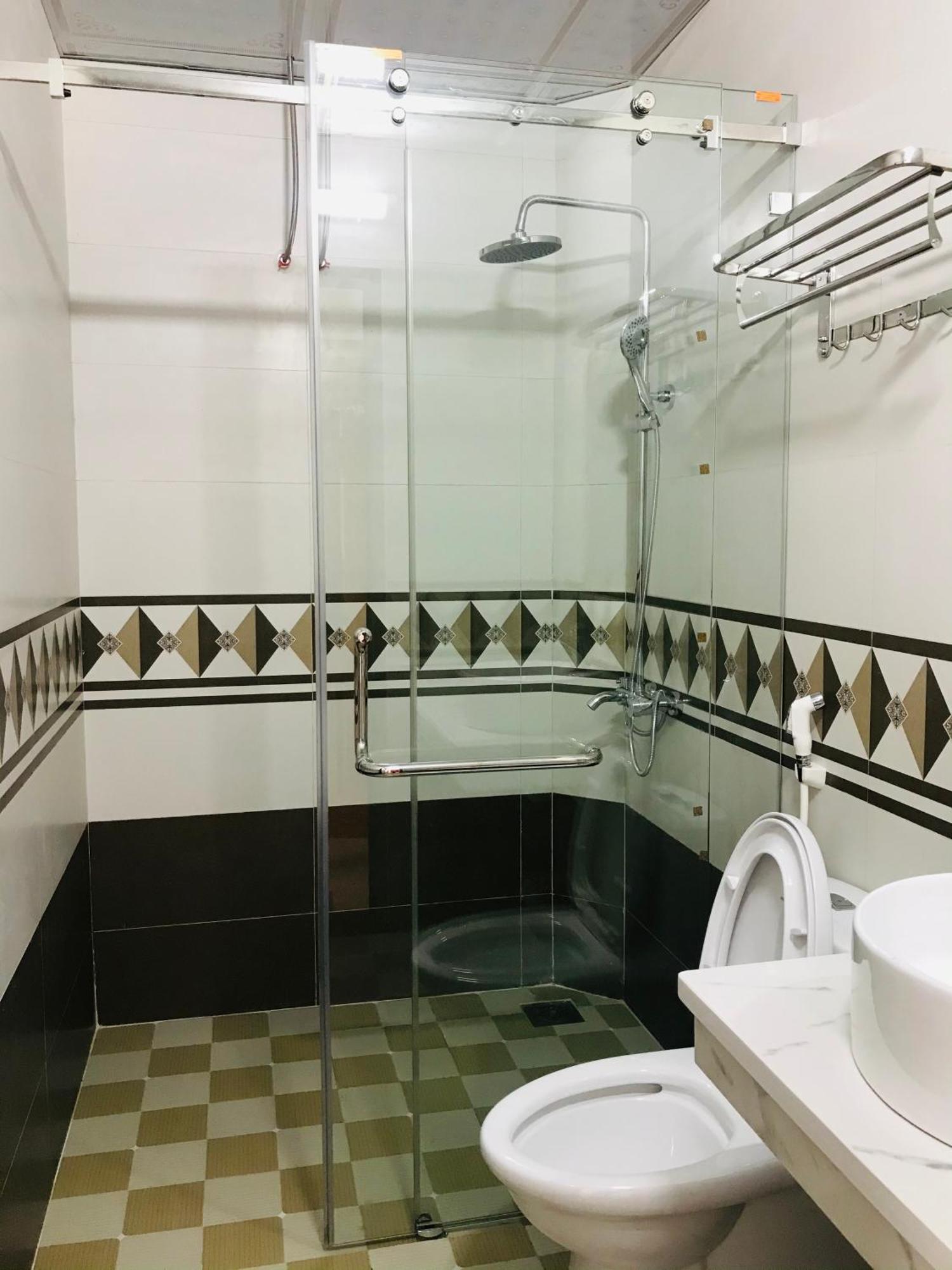 Anh Anh Hotel Бак Ха Екстериор снимка