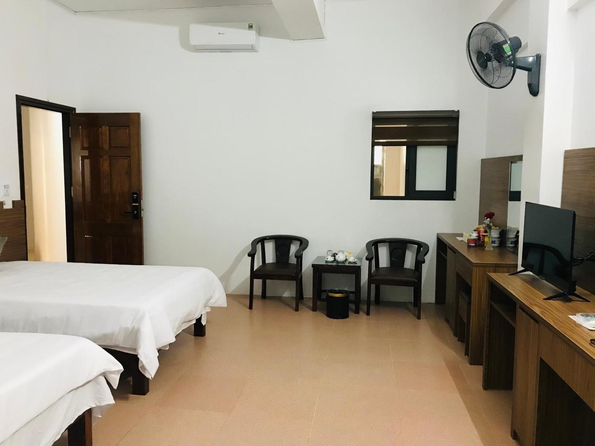 Anh Anh Hotel Бак Ха Екстериор снимка